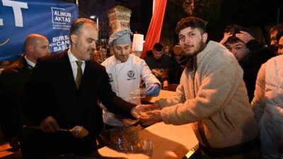 Bursa’da camilerinde kandil coşkusu