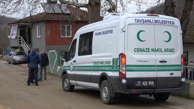 Fotoğraf çekmek isterken hayatını kaybetti! Bursa’da toprağa verildi Yalova’nın Altınova ilçesinde fotoğraf çekmek isterken kayalıklardan düşerek hayatını kaybeden
