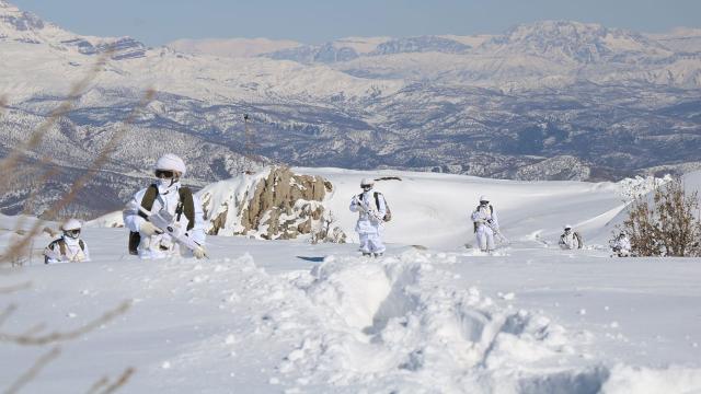 Kahraman teğmen, şehit arkadaşının intikamını aldı