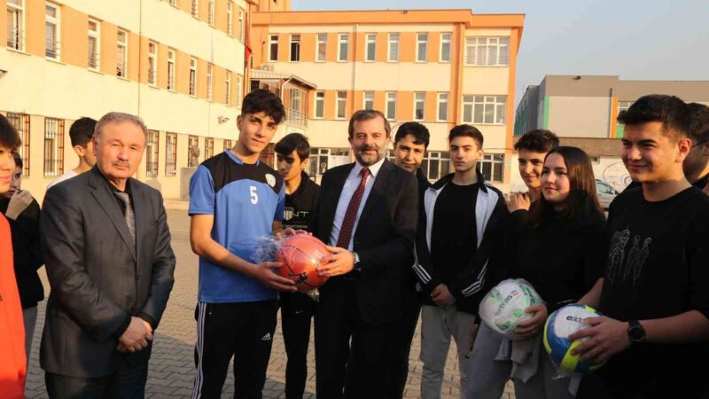 Gençler istedi, Başkan Işık yaptı Gürsu Belediye Başkanı Mustafa Işık, ilçeye kazandırdığı “Spor kenti Gürsu”