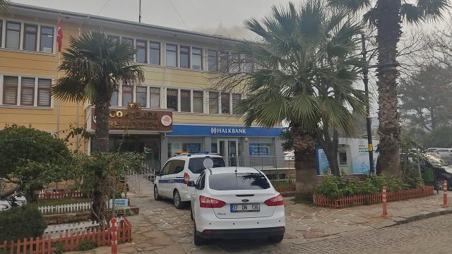 Rüşvet operasyonu! Belediye başkanı da gözaltında