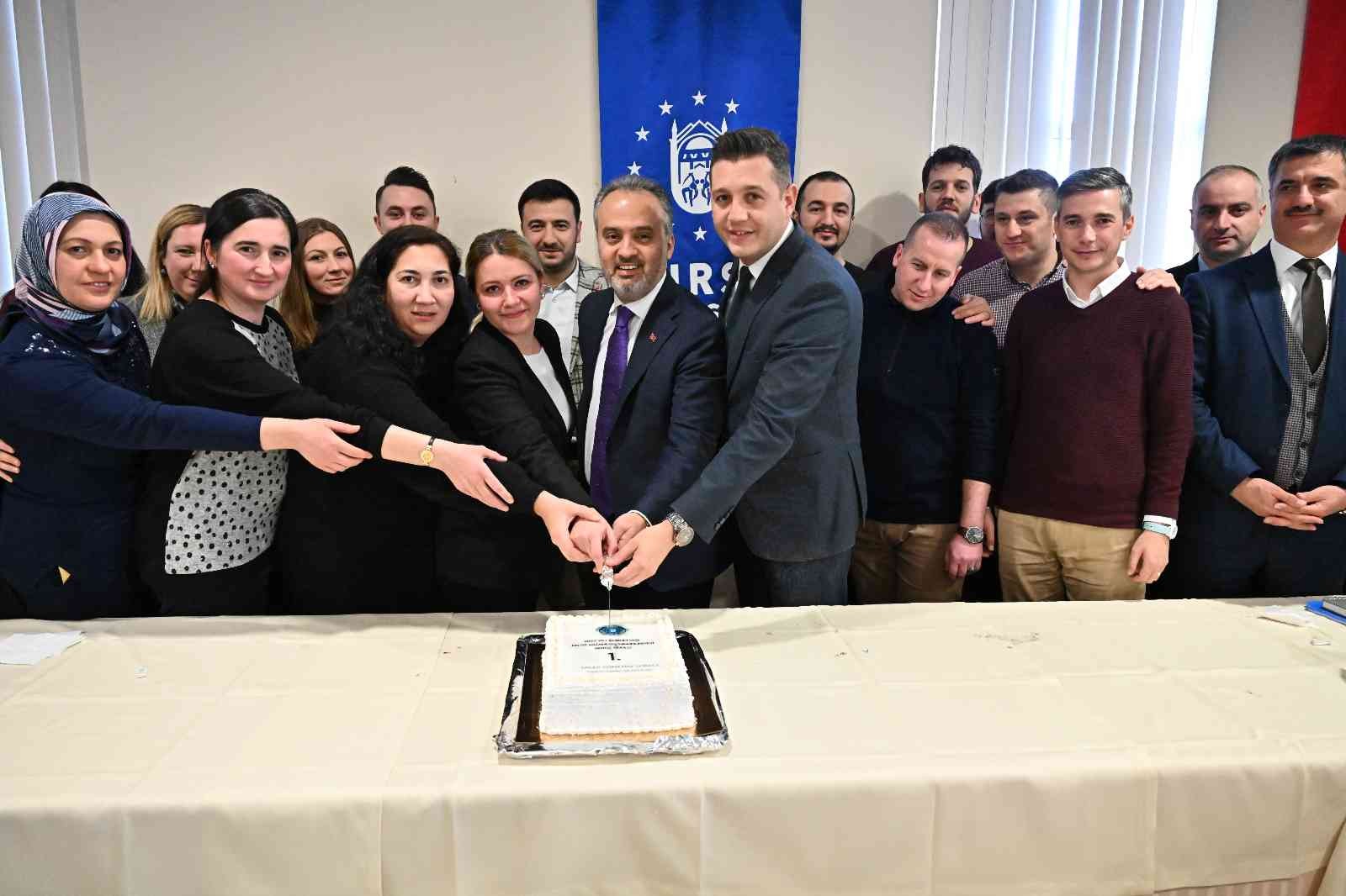 Her 103 saniyede 1 çağrıya cevap verildi Her 103 saniyede 1 çağrıya cevap verildi