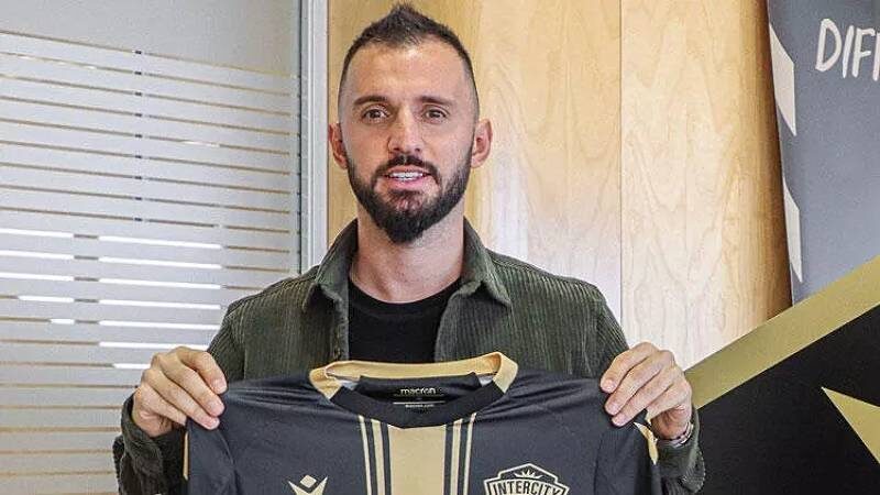 Emre Çolak yeniden İspanya’da Spor Toto 1. Lig ekiplerinden Göztepe ile kasım ayında yollarını
