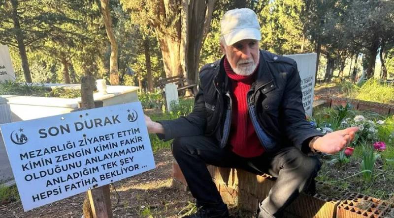 Bursa’da eski futbolcu hayattayken mezarını yaptırdı: Her gün gidip üzerine yatıyor Bursa’da eski futbolcu hayattayken mezarını yaptırdı: Her gün gidip üzerine yatıyor