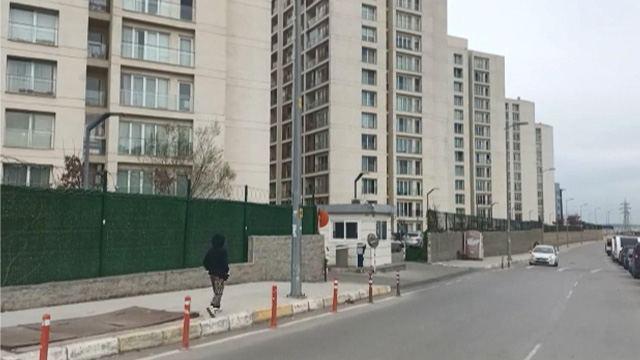 Bir dairede 3 çocuk ve babaları ölü bulundu