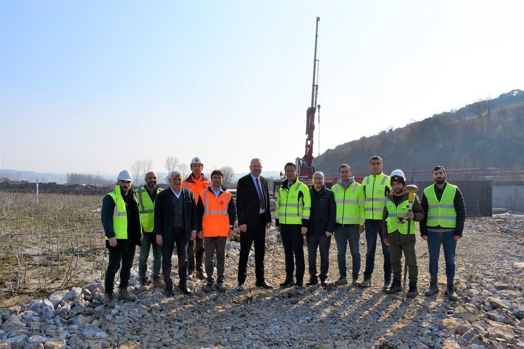 İstanbul- İzmir Otoyolu TEKNOSAB Kavşağı yapım çalışmaları başladı İstanbul- İzmir Otoyolu TEKNOSAB Kavşağı yapım çalışmaları başladı