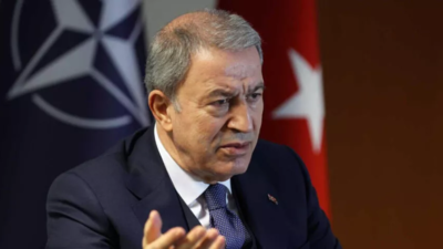 İsveç’te Kur’an’ı Kerim yakma eylemine Bakan Akar’dan sert tepki