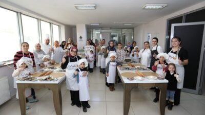 Minik aşçıların ellerinden ‘İnegöl Köfteli Pizza’