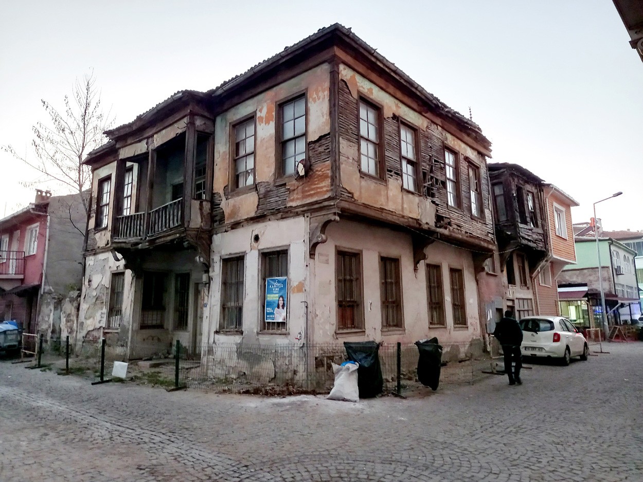 Bursa’da tarihi evler turizme kazandırılmayı bekliyor Bursa’da tarihi evler turizme kazandırılmayı bekliyor
