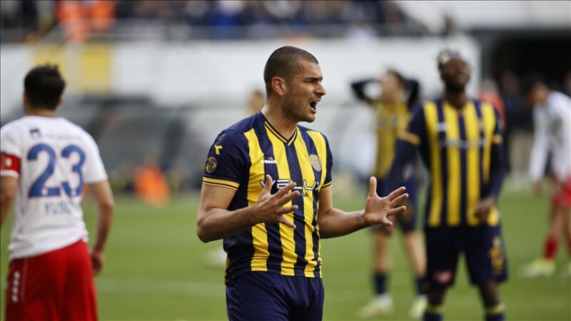 Spor Toto Süper Lig ekiplerinden MKE Ankaragücü'nde İsviçreli forvet oyuncusu