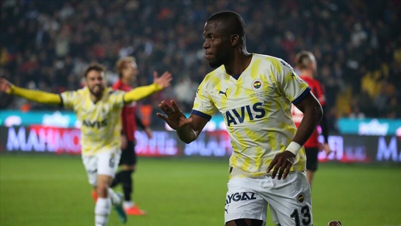 Spor Toto Süper Lig'in 19. haftasında Fenerbahçe, deplasmanda karşılaştığı Gaziantep