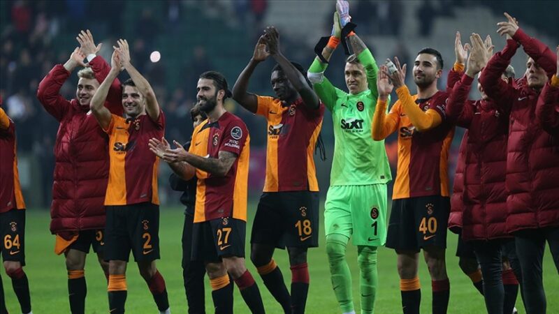 Spor Toto Süper Lig'in 21. haftasında deplasmanda Bitexen Giresunspor karşısında