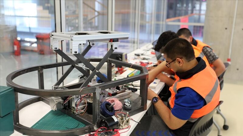 Türkiye'nin önde gelen sanayi kentlerinden Bursa'daki mesleki ve teknik eğitim