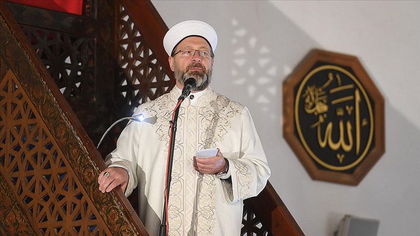 Diyanet İşleri Başkanı Erbaş: Gençleri, çocukları ve aileyi muhafaza etmemiz lazım