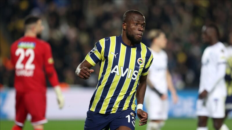 Fenerbahçe, Spor Toto Süper Lig'in 21. haftasında konuk ettiği Kasımpaşa'yı,
