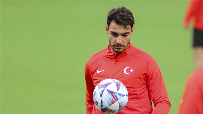 Galatasaray Kulübü, İtalya'nın Sassuolo takımında forma giyen milli futbolcu Kaan