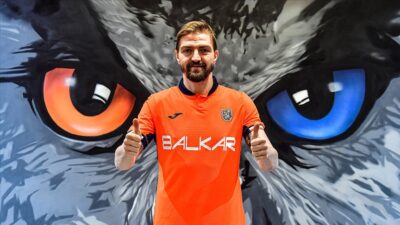 Başakşehir, Caner Erkin ile anlaştı