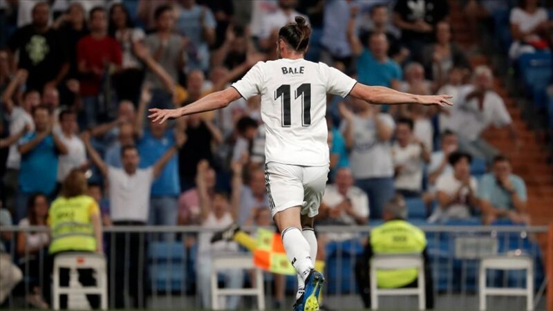 Aktif futbol hayatını 33 yaşında bırakan Galli kanat oyuncusu Gareth