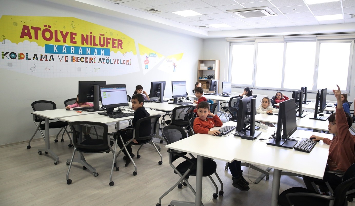 Nilüfer’de çocuklar hem öğreniyor, hem eğleniyor Nilüfer’de çocuklar hem öğreniyor, hem eğleniyor