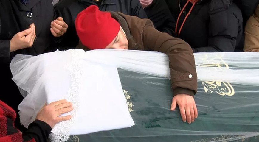 Öldürülen Dilara Gültay son yolculuğuna uğurlandı Öldürülen Dilara Gültay son yolculuğuna uğurlandı