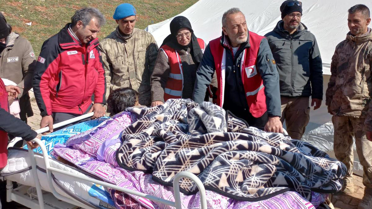 Engelli depremzede Elif Naz’ın yolu Bursa’yla kesişen öyküsü