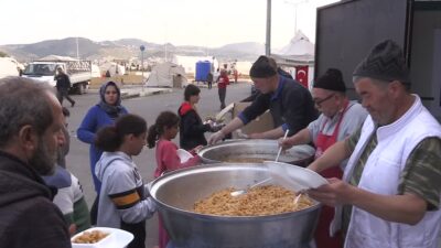 Osmangazi’den Hatay’da günlük 3 bin kişiye 3 öğün sıcak yemek