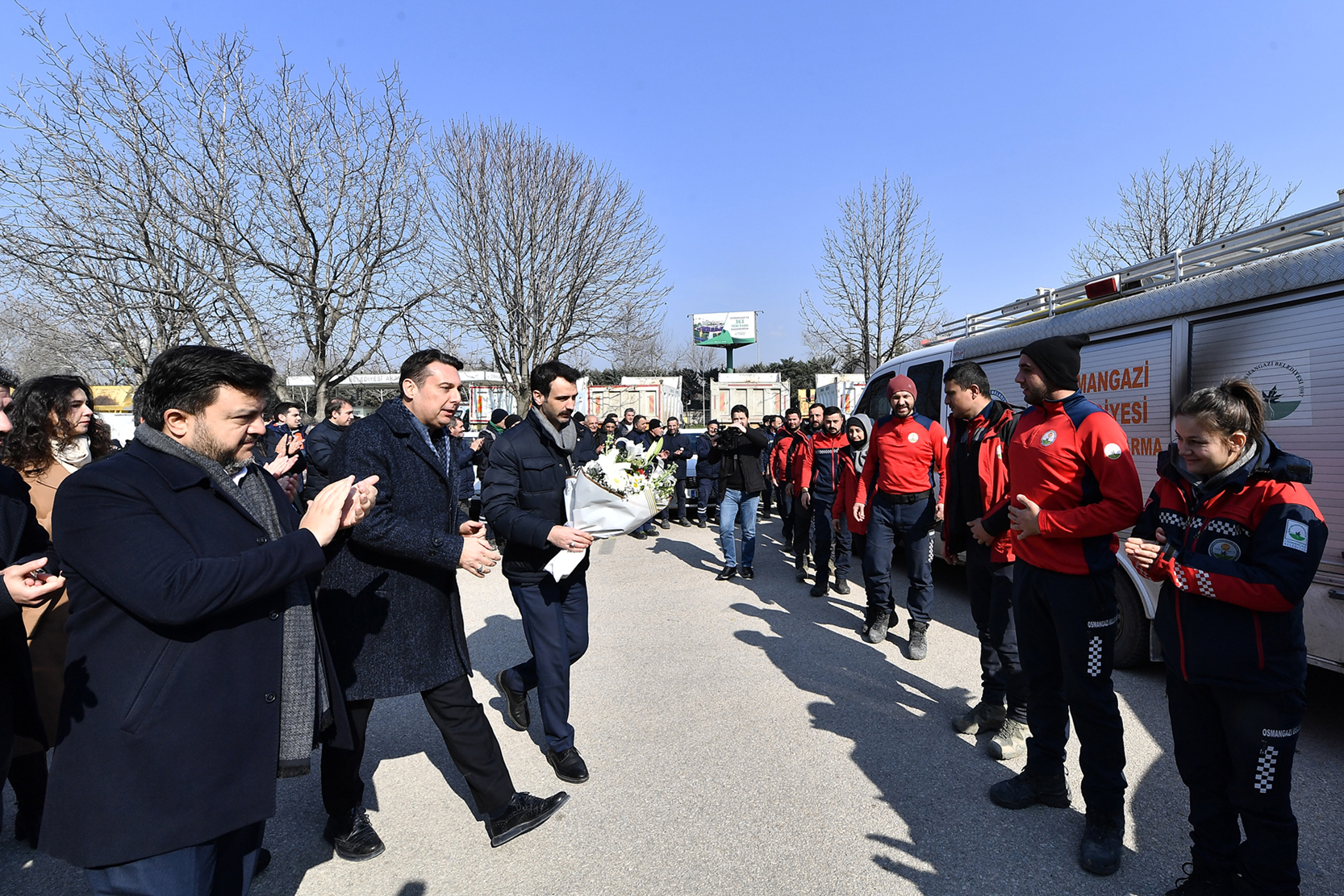 Osmangazi ekiplerine duygusal karşılama Osmangazi ekiplerine duygusal karşılama