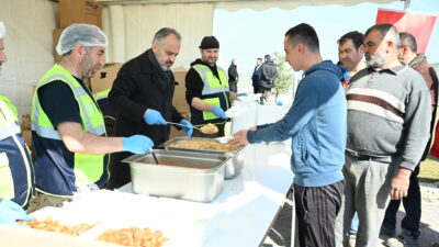 ‘Çarklar durmasın’ diye işçinin karavanası Bursa’dan