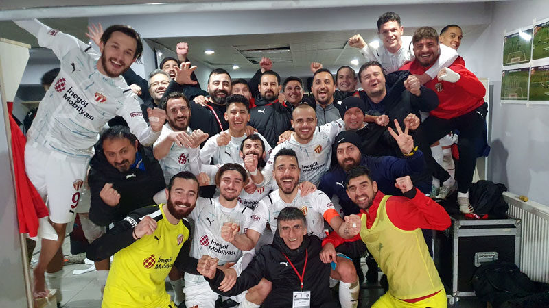 Bursa ekibinden kritik galibiyet İnegölspor, TFF 2. Lig'in 23. haftasında deplasmanda Düzcespor'u 2-0 mağlup