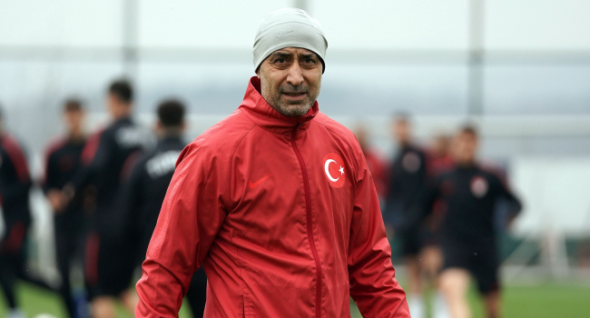 Tolunay Kafkas ile yollar ayrıldı