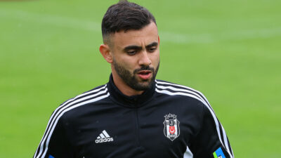 Beşiktaş’a Ghezzal’dan kötü haber