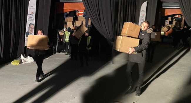 Erden Timur ve Kerem Aktürkoğlu deprem bölgesinde Erden Timur ve Kerem Aktürkoğlu deprem bölgesinde