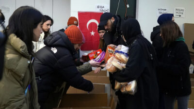 Cenk Tosun’dan yardım çalışmalarına destek