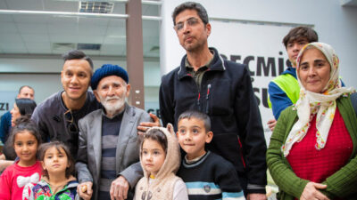 Josef de Souza’dan depremzedelere moral ziyareti