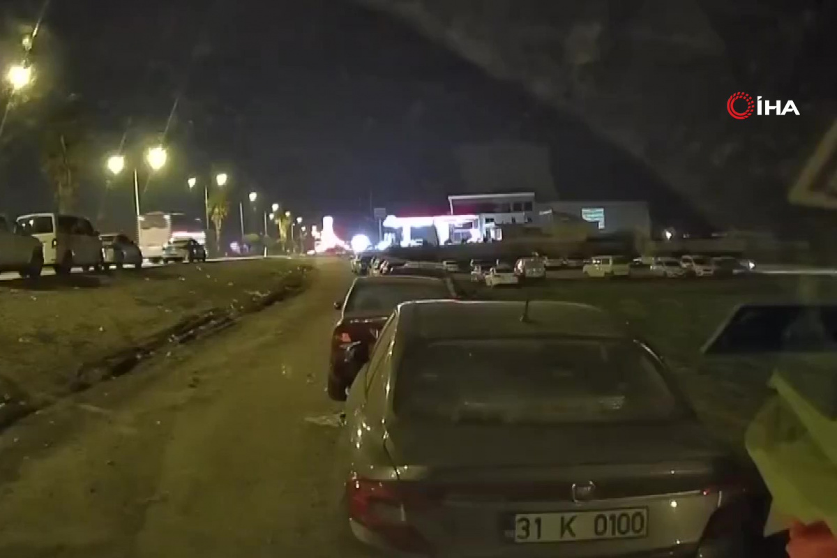 Hatay’da yaşanan deprem araç kamerasında