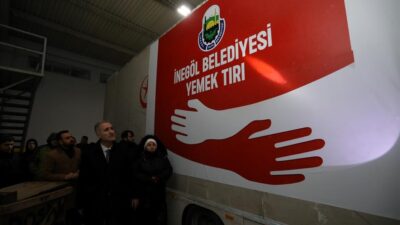 İnegöl Belediyesi yemek TIR’ı deprem bölgesine hareket etti