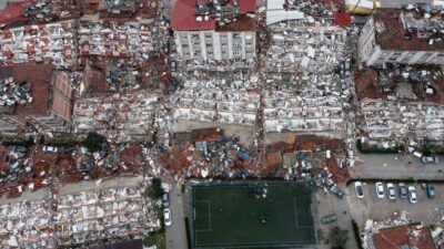 Yıkımın fotoğrafı! Hatay’da bir mahalle yerle bir oldu