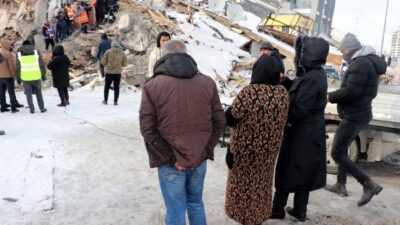 Doğum gününde kızı ve damadını depremde kaybetti