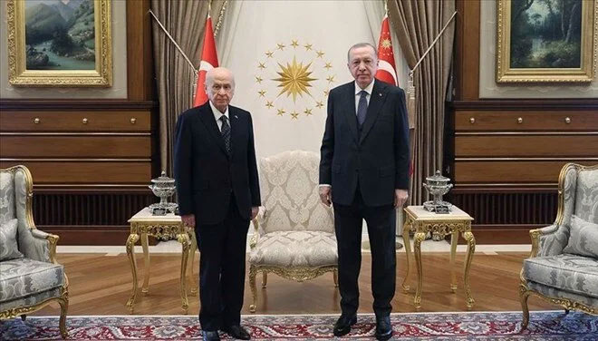 Erdoğan, Bahçeli ile görüştü