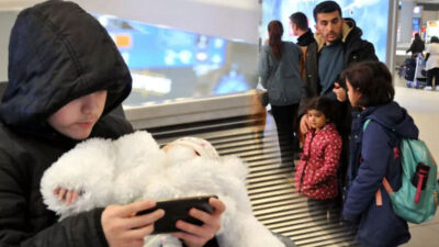 Tahliye uçuşlarıyla İstanbul’a gelen depremzedeler yaşadıkları felaketi anlattı