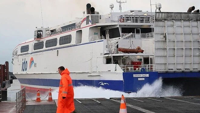 Deniz ulaşımına fırtına engeli: İDO ve BUDO’dan sefer iptalleri Deniz ulaşımına fırtına engeli: İDO ve BUDO’dan sefer iptalleri