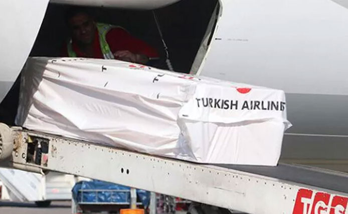 Kahreden görüntü! Atsu’nun cenazesi İstanbul’a gönderildi… Kahreden görüntü! Atsu’nun cenazesi İstanbul’a gönderildi…