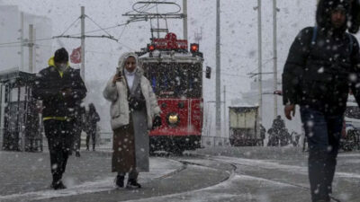 İstanbul Valisi Ali Yerlikaya saat verip uyardı
