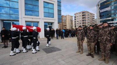 Depremde hayatını kaybeden polis için Bursa’da tören