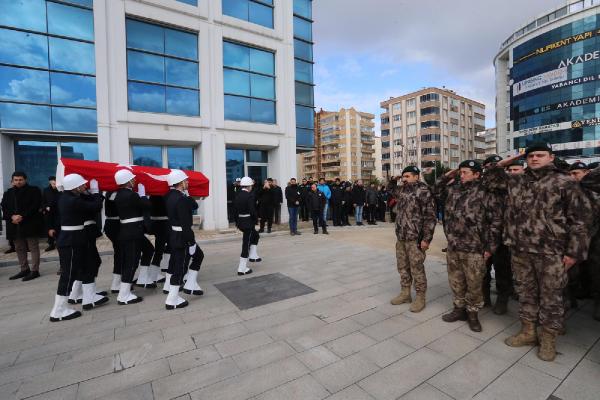 Depremde hayatını kaybeden polis için Bursa’da tören Depremde hayatını kaybeden polis için Bursa’da tören