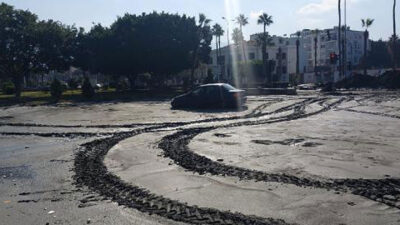 İskenderun sahilini basan deniz suyu çekildi