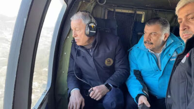 Bakanlar Akar ve Koca, Samandağ’da kurtarma çalışmalarını inceledi