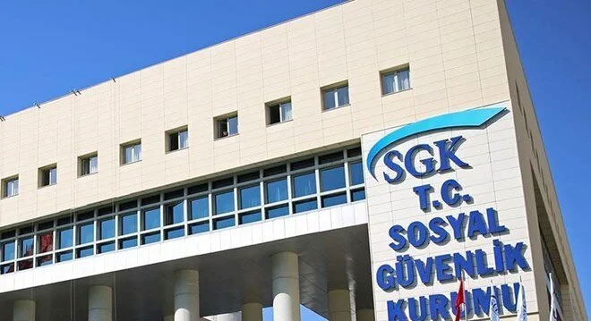SGK deprem bölgesindeki hacizleri kaldırdı