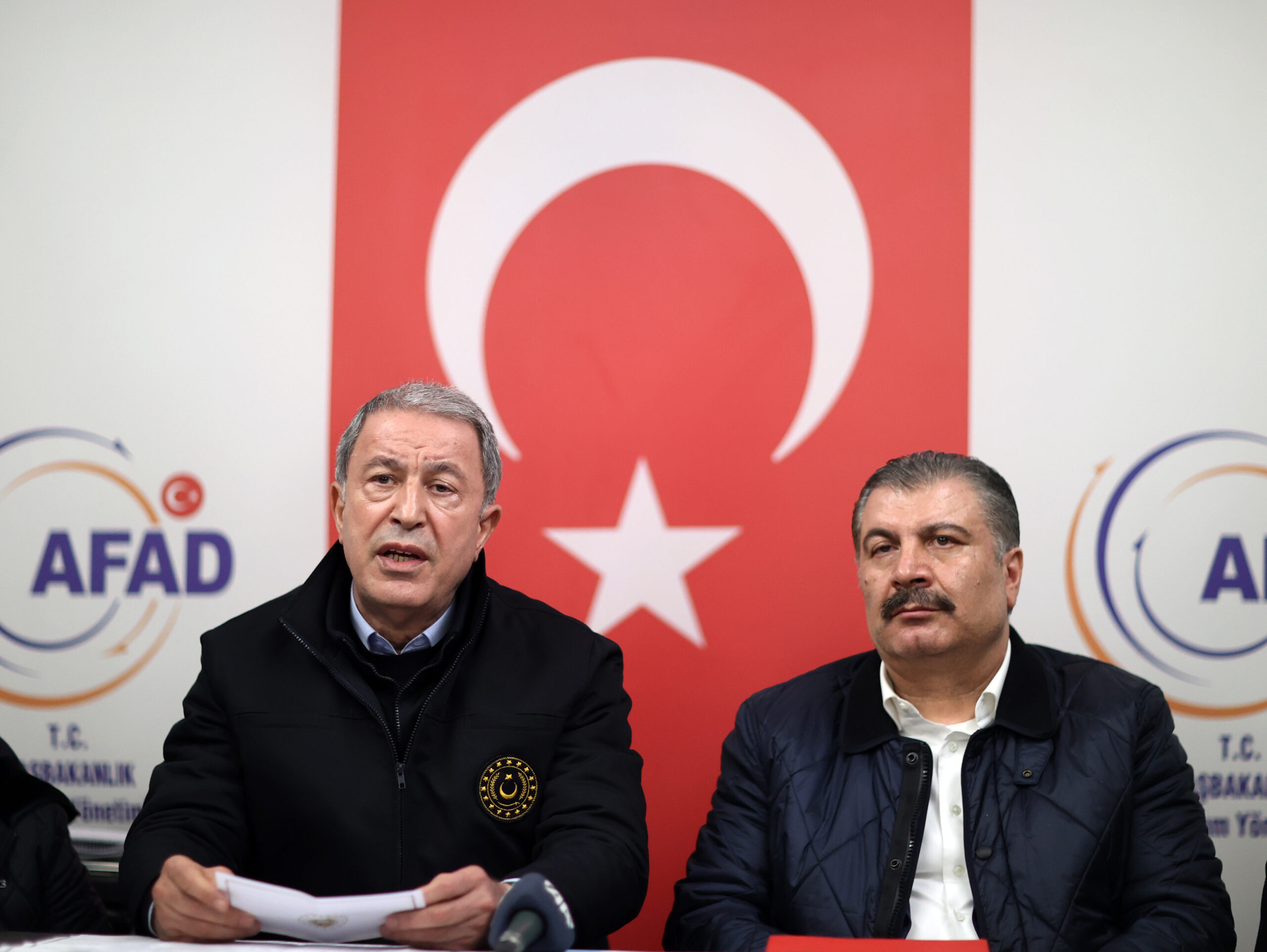 Bakan Akar: Tüm karargahlar sivil vatandaşlara açıldı Bakan Akar: Tüm karargahlar sivil vatandaşlara açıldı