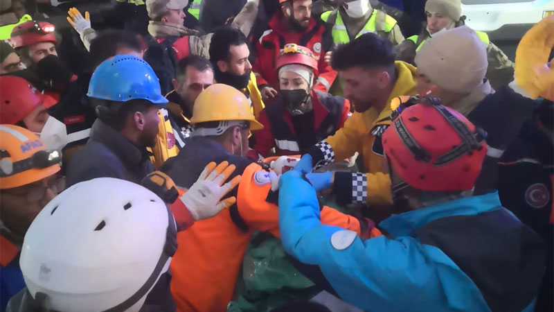 Adıyaman’da 45 yaşındaki Ramazan Yücel 207 saat sonra enkazdan çıkarıldı